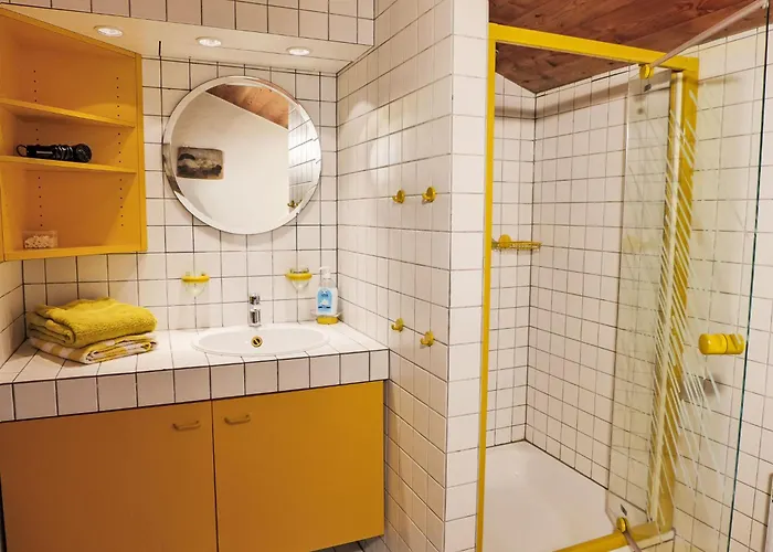 Zumoberhaus By Interhome * Бюрхен